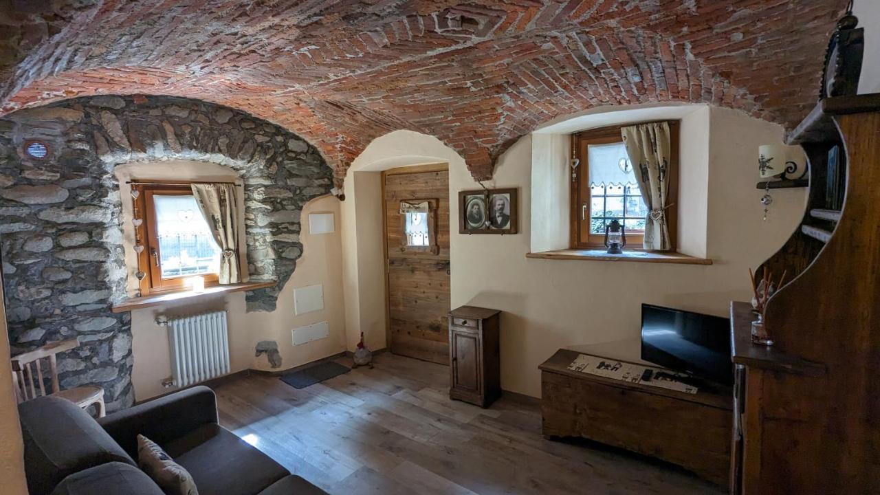 Maison Du Pont Romain Аоста Экстерьер фото