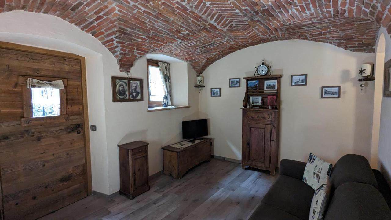 Maison Du Pont Romain Аоста Экстерьер фото